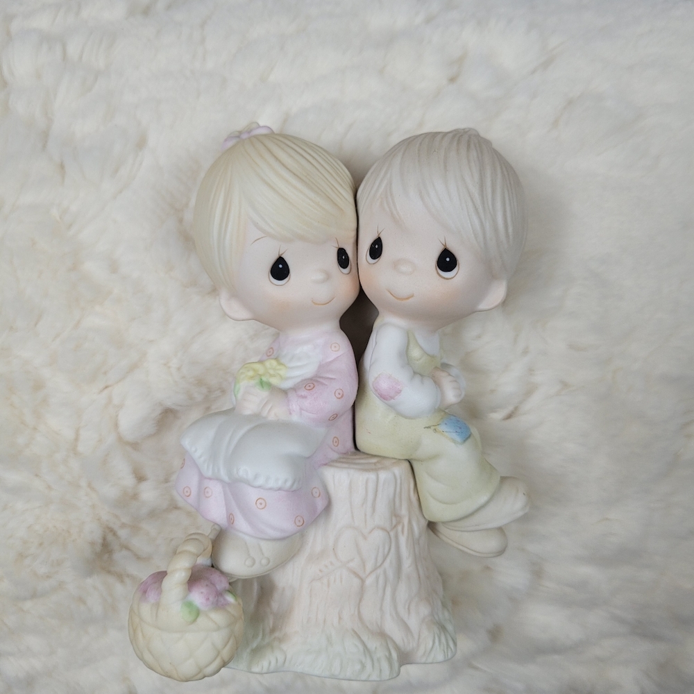 Precious Moments Figurine